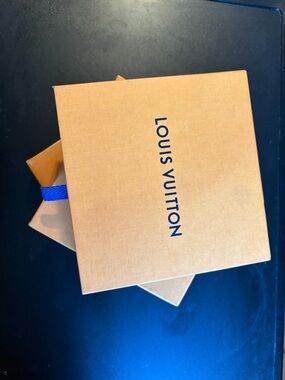 Louis Vuitton Pink Dog collar & Leash set